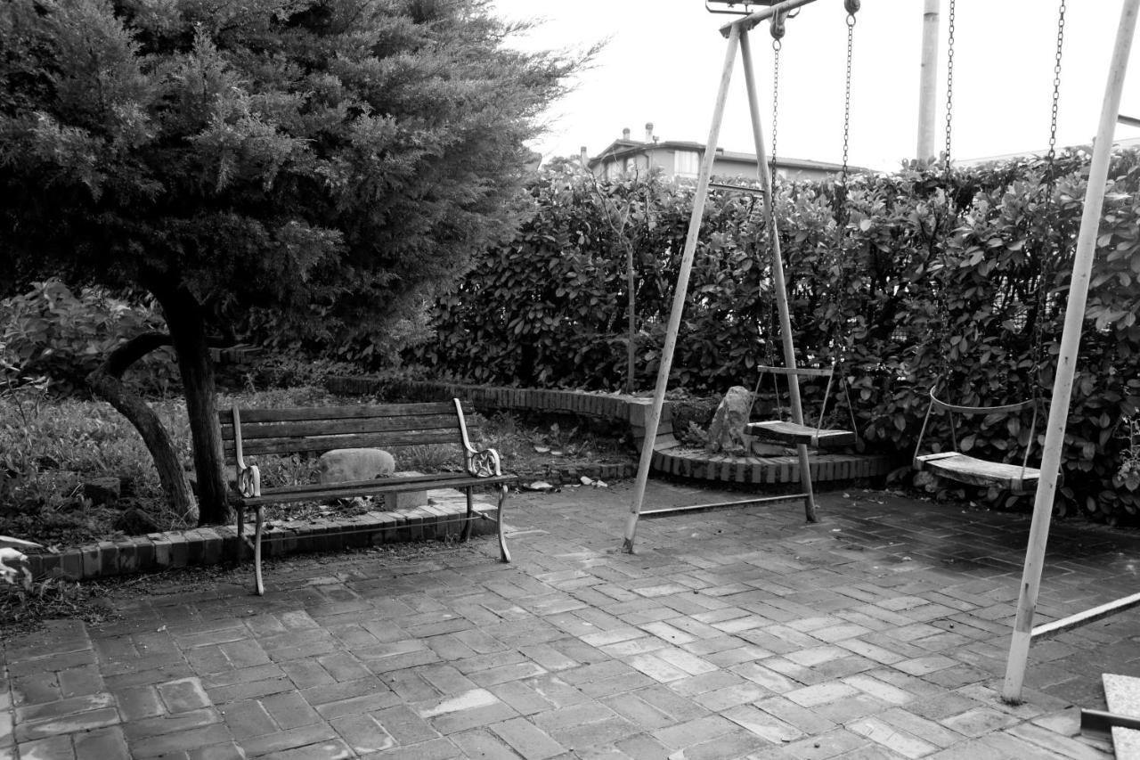 L'Acchiappasogni Bed And Breakfast Colle di Fuori Luaran gambar
